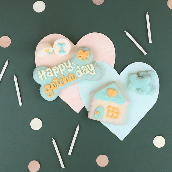 Wufers Gotcha Day Gift for Dogs Cookie Box